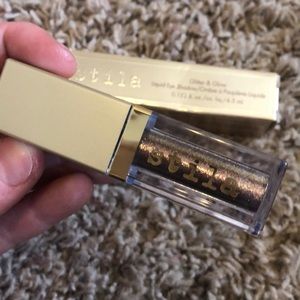 Stila Makeup - Stila Glitter & Glow Liquid Shadow In Fairy Tail Stila Makeup - Stila Glitter & Glow Liquid Shadow In Fairy Tail